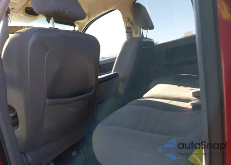 2006 Dodge Ram 1500 Slt/Trx4 Off Road/Sport z USA, uszkodzony, nr VIN 1D7HU18N86S677538